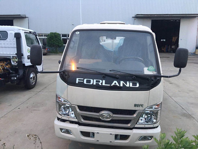 國(guó)五時(shí)代小卡藍(lán)牌吸糞車新鮮出爐 專為環(huán)保與高效而生